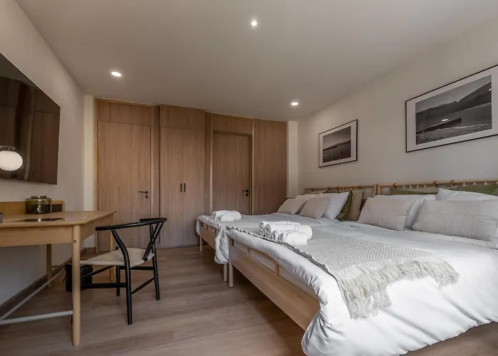 Whole Floor Penthouse, 3 Bedroom 3 Bath, Next To Metro Station * Бангкок